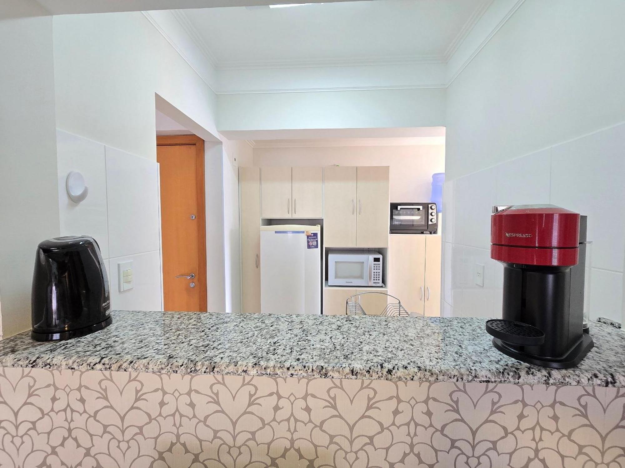 Ed. Costa Sul - Centro Bc/piscina/jacuzzi/garagem * Balneario Camboriu