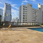 Apartamentos Ed. Costa Sul - Centro Bc/Piscina/Jacuzzi/Garagem